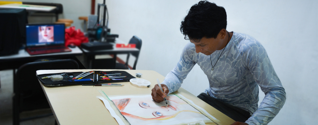 Imagen de Diseño Estudiante Dibujando